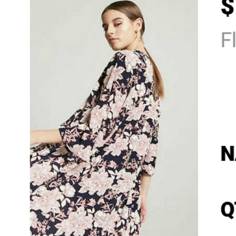 NWOT Floral crepe kimono